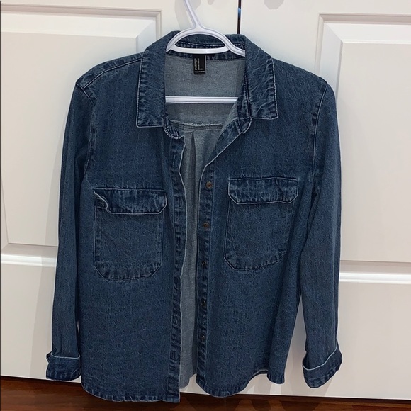 Jean jacket - Picture 1 of 4